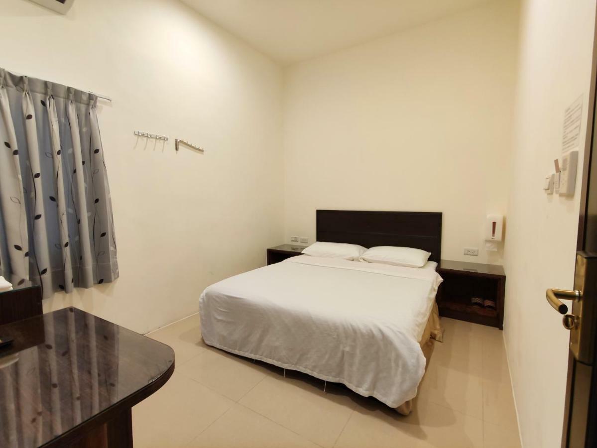 Feng Homestay Zhongpu Buitenkant foto