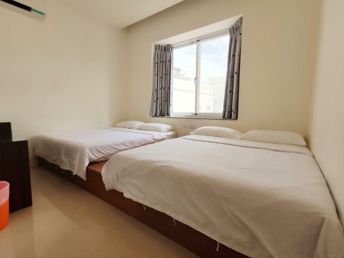 Feng Homestay Zhongpu Buitenkant foto